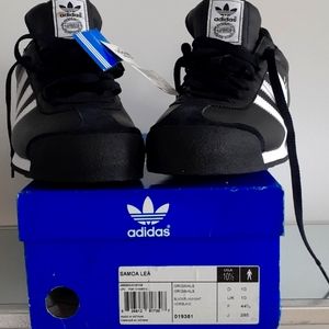 Mens Adidas 10.5 (SAMOA LEA)